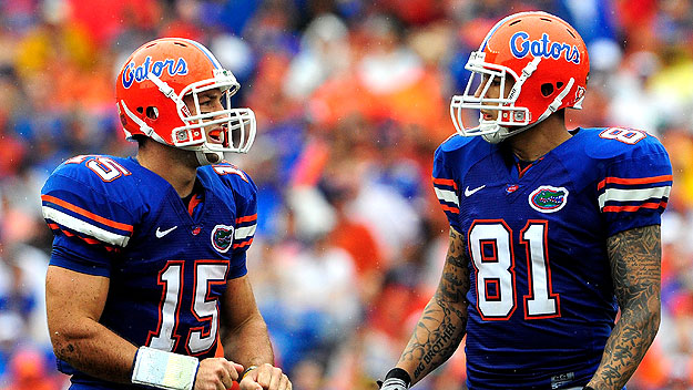 tebow-hernandez1
